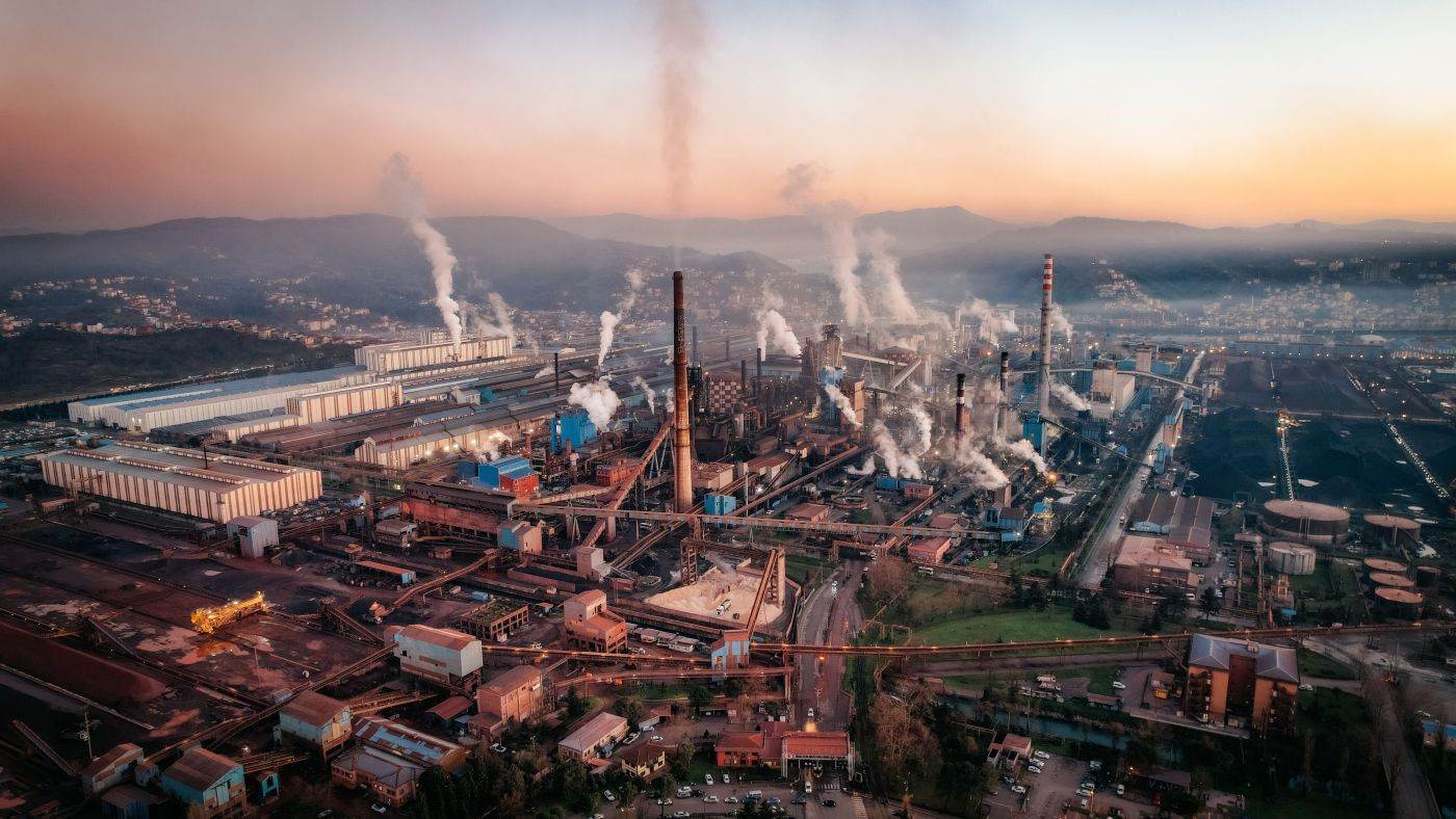 Euronews: Cinci state UE cer reducerea costurilor carbonului pentru industria europeană